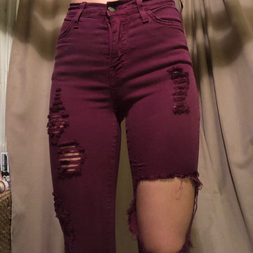 Skinny ripped jeans